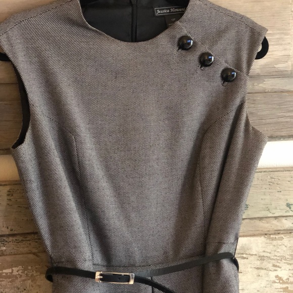 Black and White Classic Dress - Picture 2 of 6